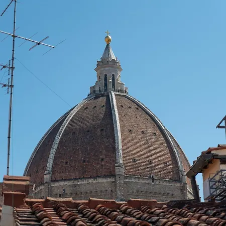 Apartment One Step Away From The Cupola *